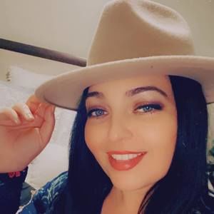 Meet your Posher, Natasa